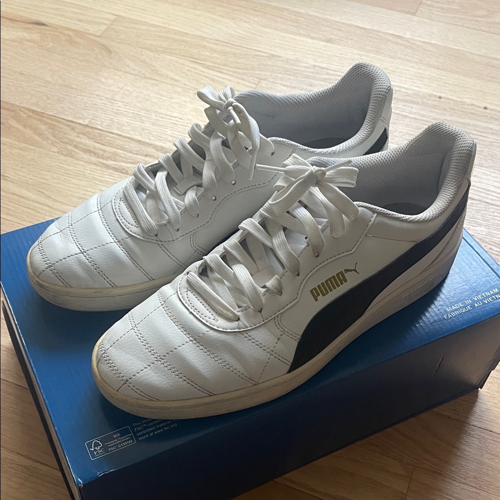 Men’s Puma Classic White and Black Sneakers